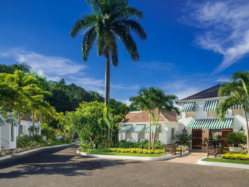 Round Hill Hotel & Villas 3