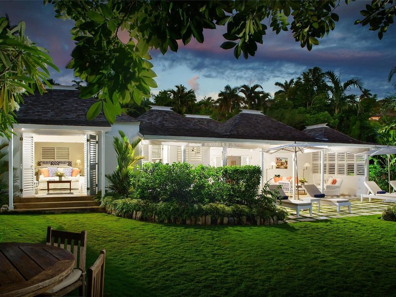 Round Hill Hotel & Villas 4