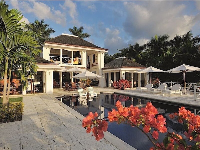 Round Hill Hotel & Villas 23