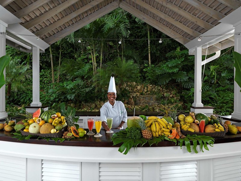 Round Hill Hotel & Villas 28