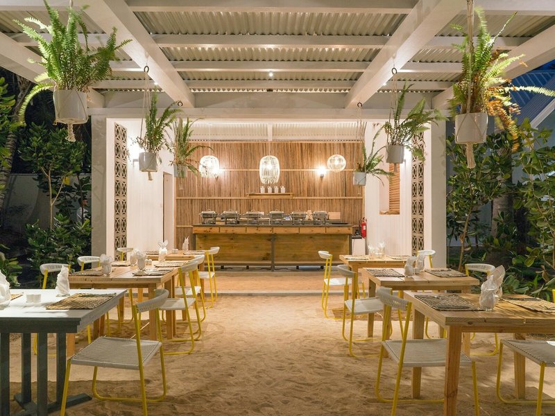Hotel Tropical Attitude 18