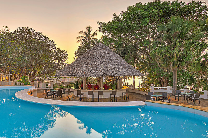 Leisure Lodge Beach & Golf Resort 9