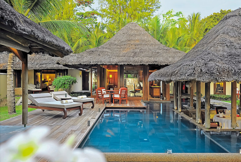 Constance Lemuria 24