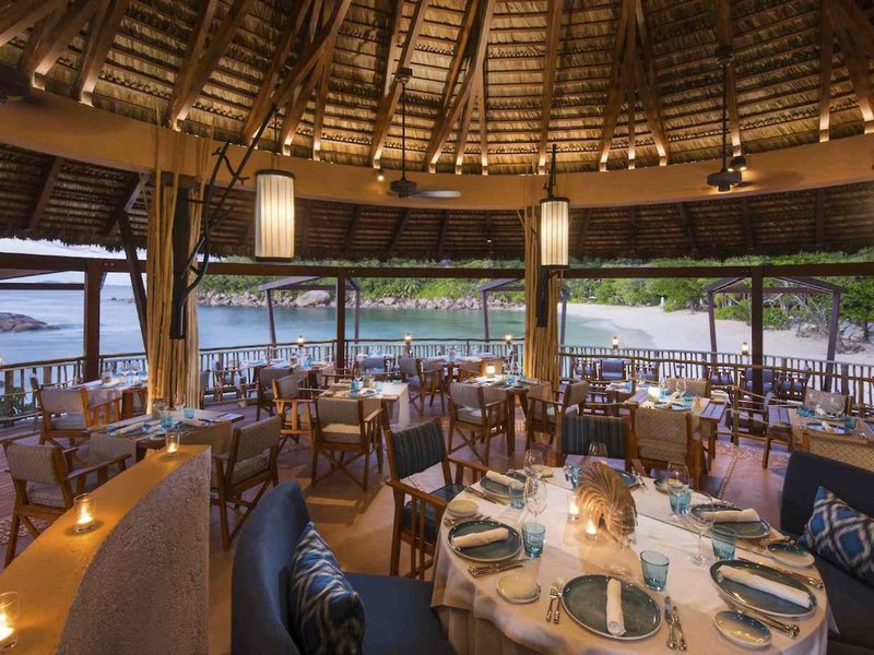 Constance Lemuria 29