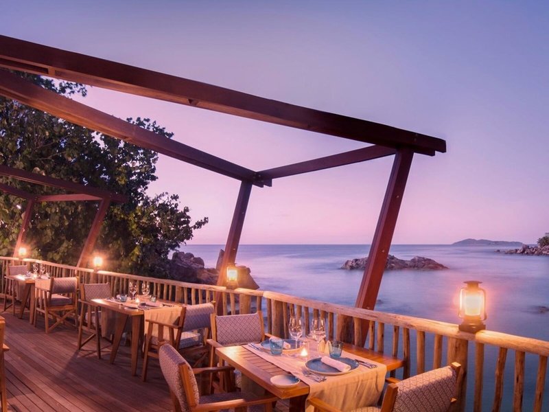 Constance Lemuria 34