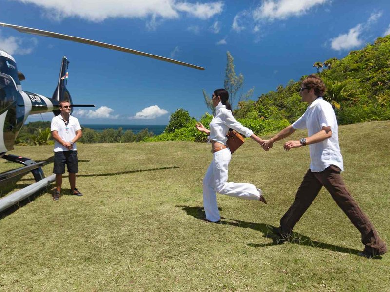 Constance Lemuria 28