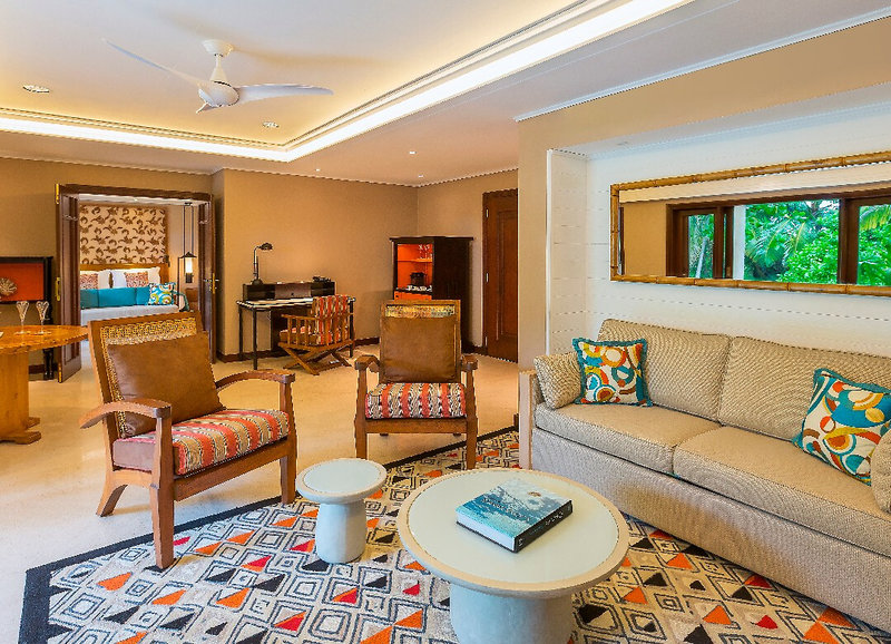 Constance Lemuria 10