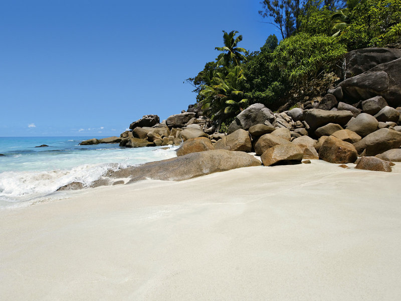 Constance Lemuria 13