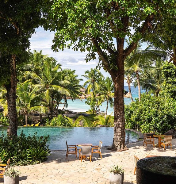 Constance Lemuria 40