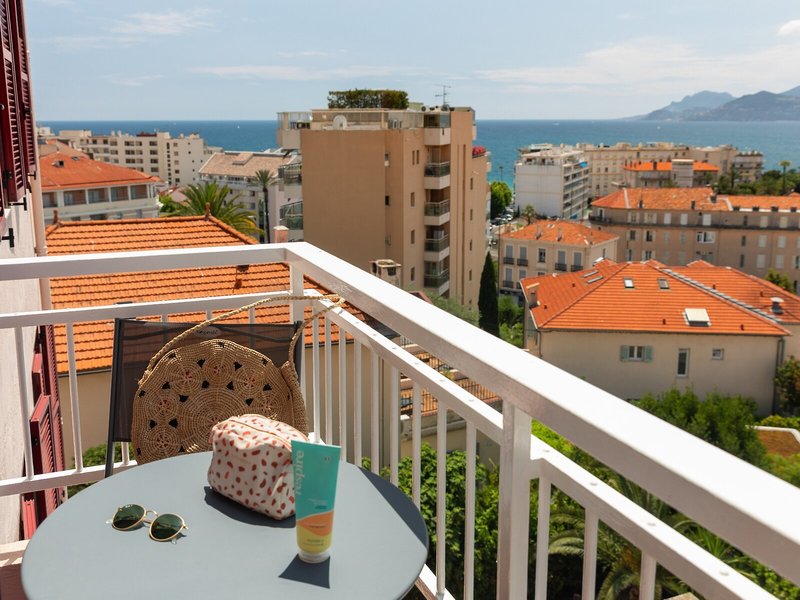 Hotel The Originals des Orangers Cannes 4 - Exterior