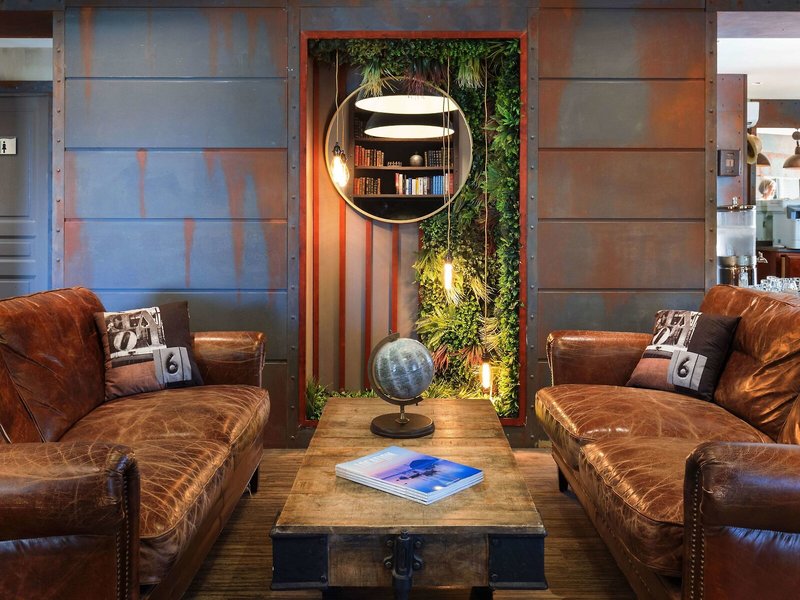 Hotel The Originals des Orangers Cannes 23 - Room Example