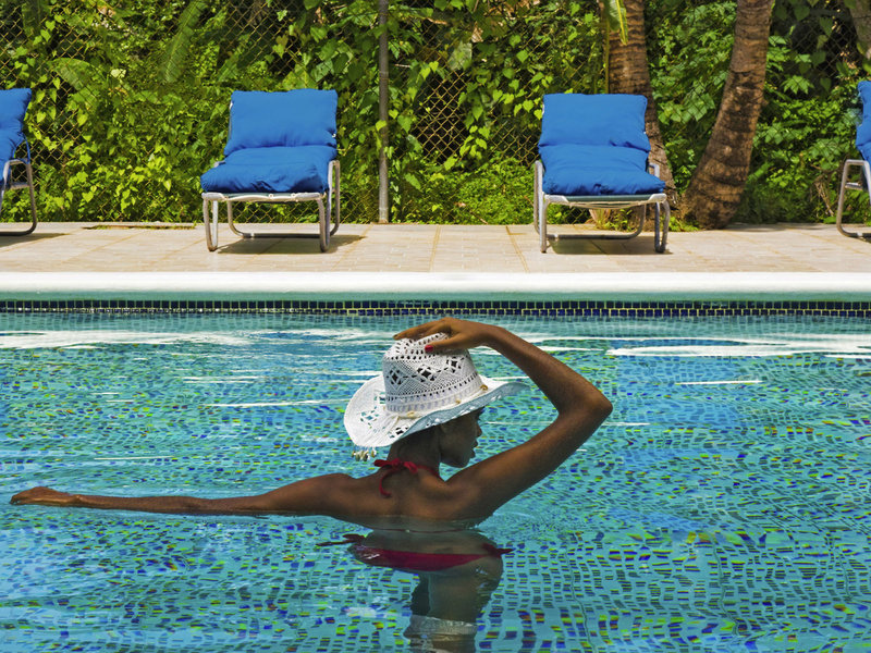 Legends Beach Hotel 10