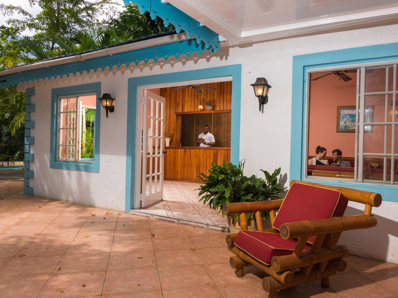 Legends Beach Hotel 14