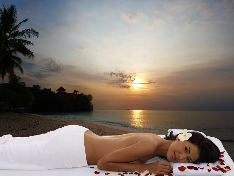 Legends Beach Hotel 21