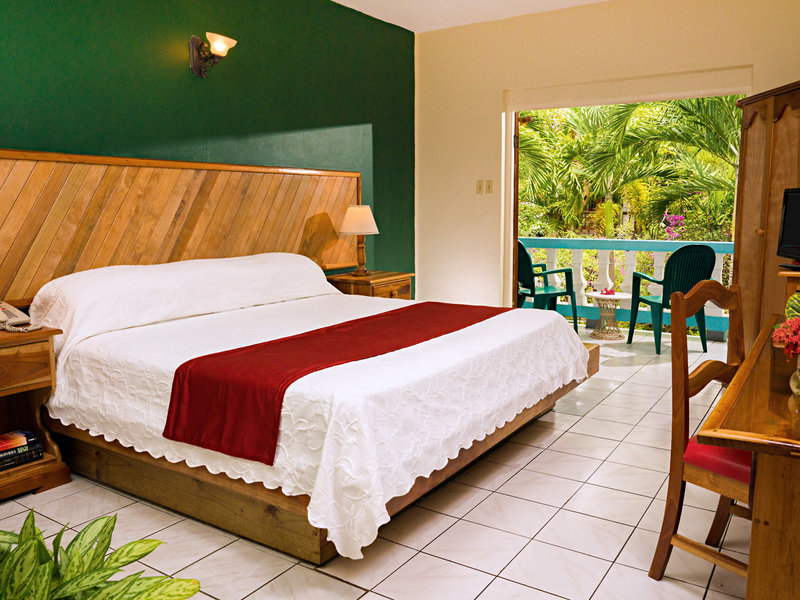 Legends Beach Hotel 24