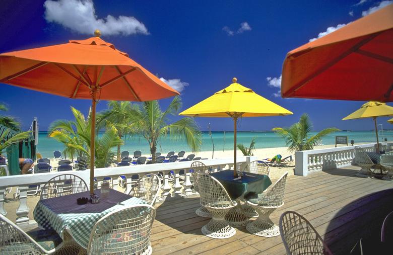Legends Beach Resort 16