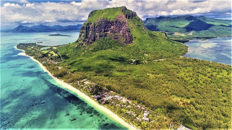 LUX* Le Morne 2