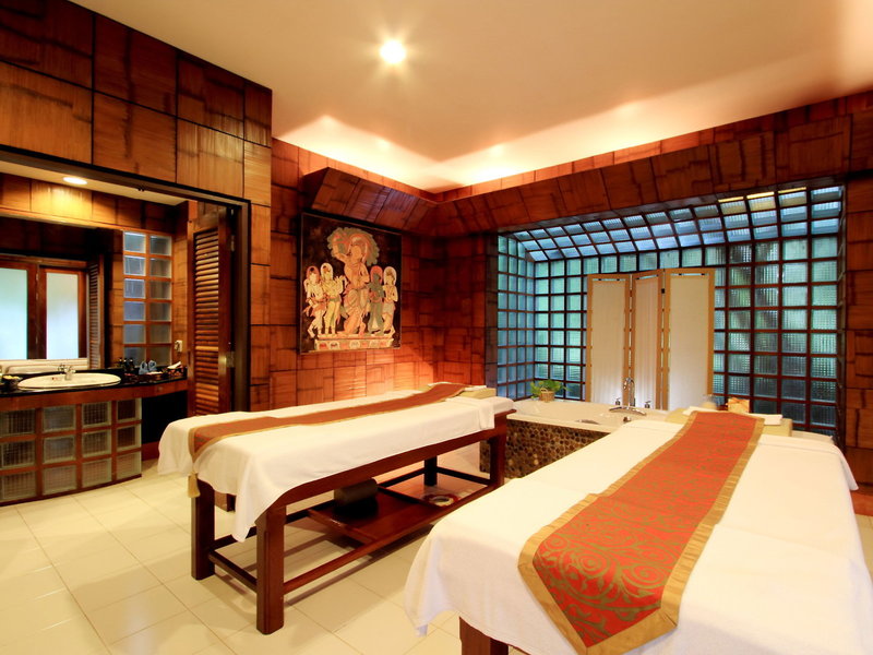 Mom Tri's Villa Royale Phuket 35
