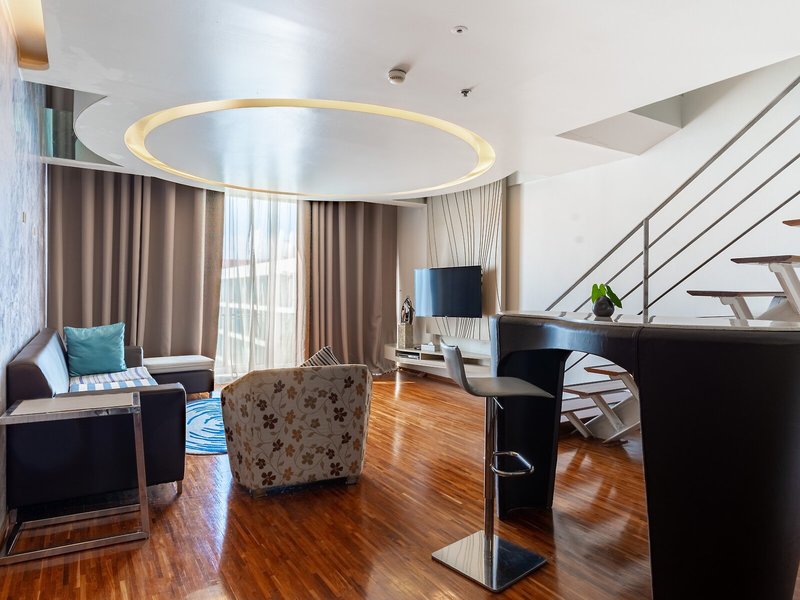 Hotel Baraquda Pattaya 10