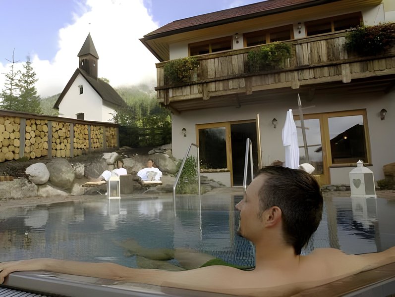 1. Almwellness-Hotel Tuffbad 5