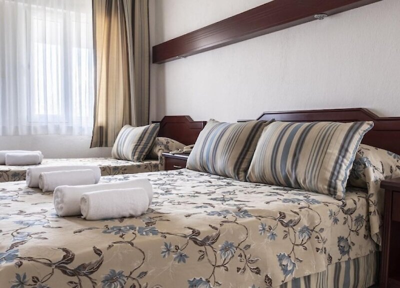 Side Spring Hotel 4