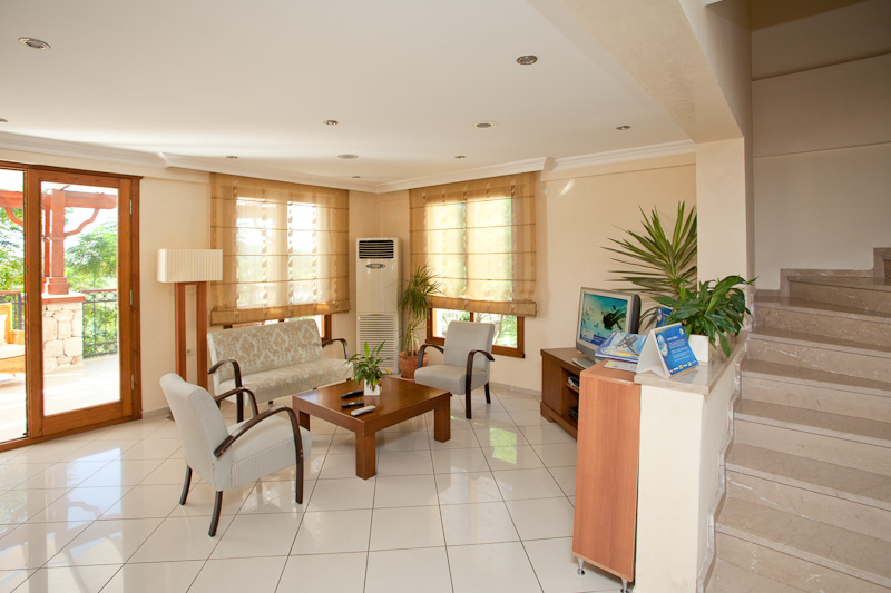 Perdikia Hill Family Resort & Villas 6