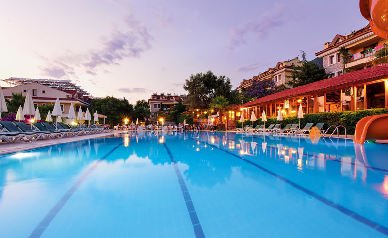 Perdikia Hill Family Resort & Villas 10
