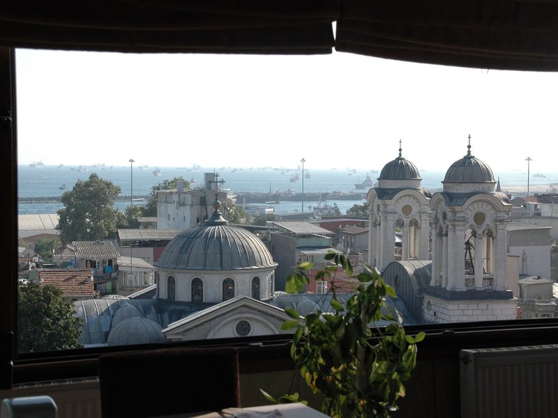 Grand Liza Hotel