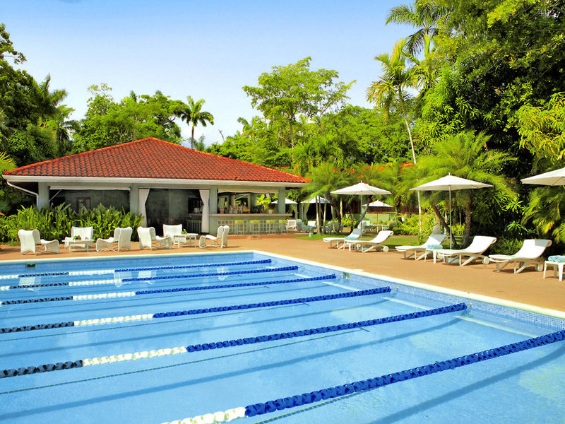 Couples Swept Away 5