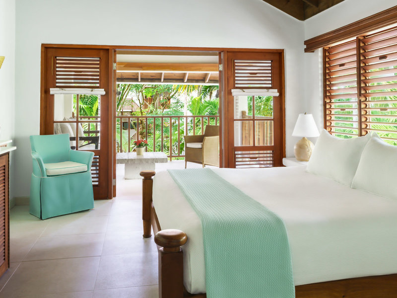 Couples Swept Away 19