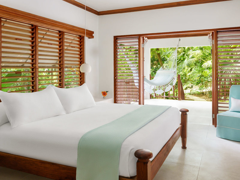 Couples Swept Away 22