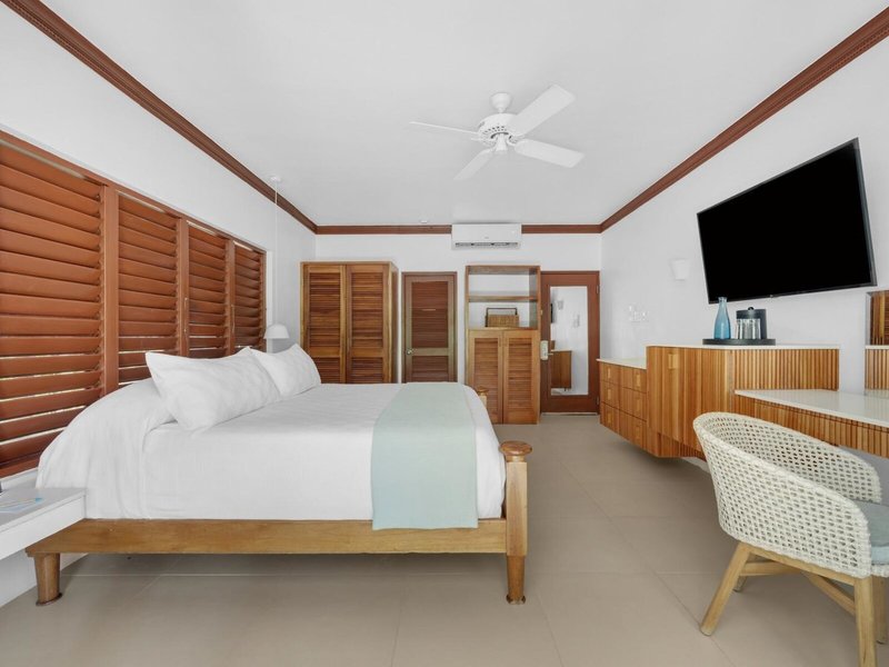 Couples Swept Away 25