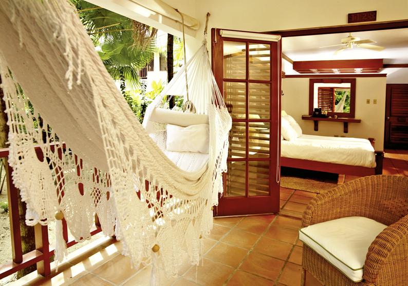 Couples Swept Away 18