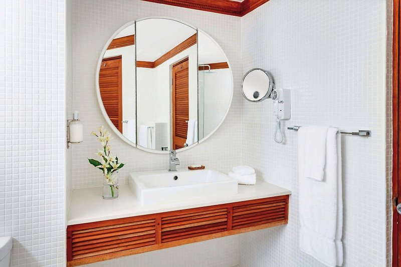 Couples Swept Away 20