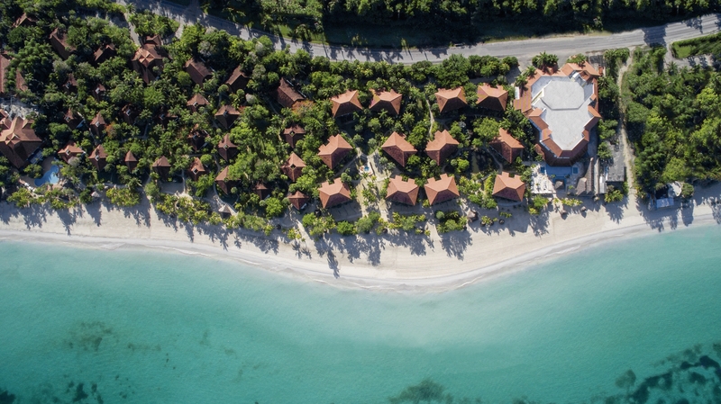 Couples Swept Away 1