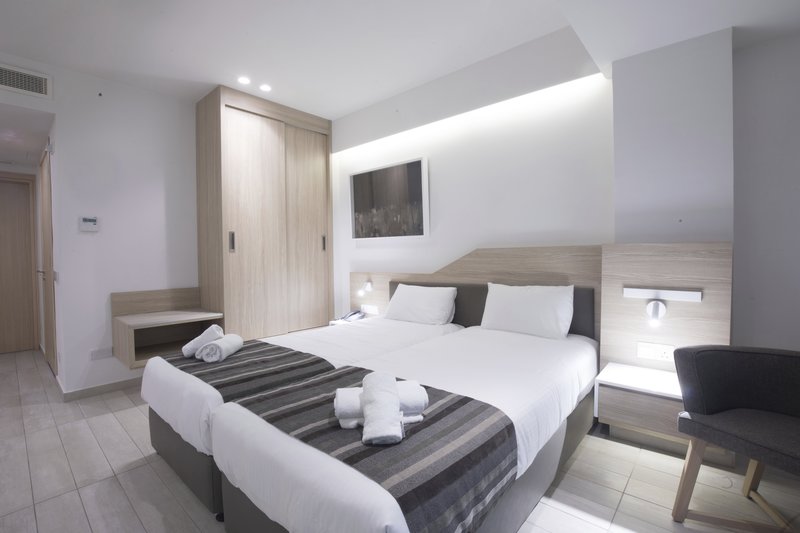 Evalena Beach 9 - Room Example