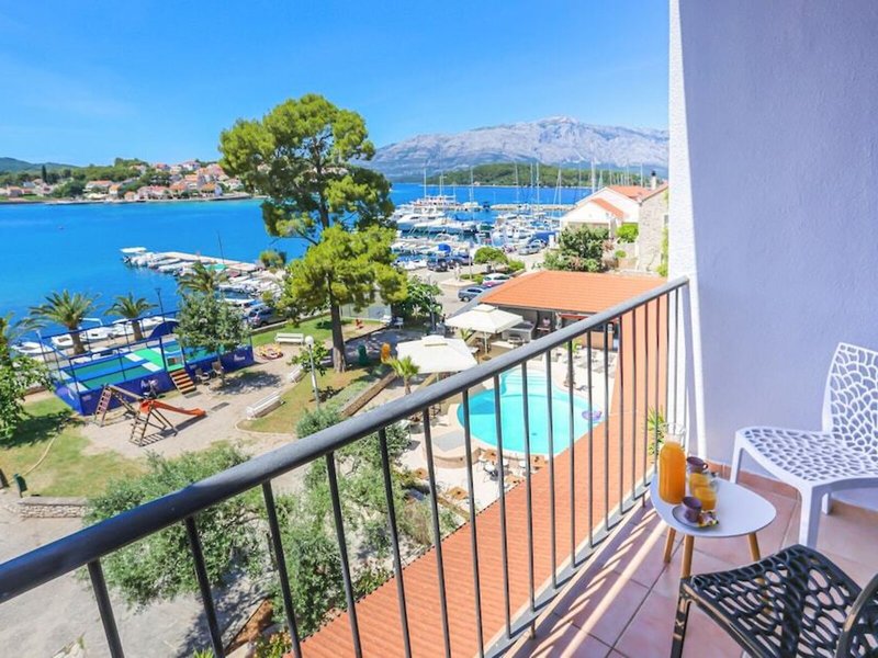 Hotel Lumbarda 8
