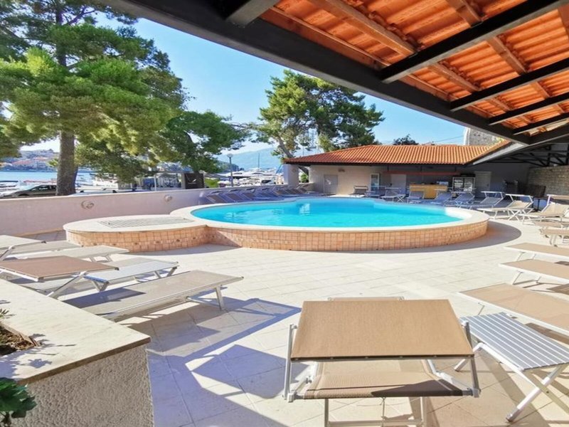 Hotel Lumbarda 12