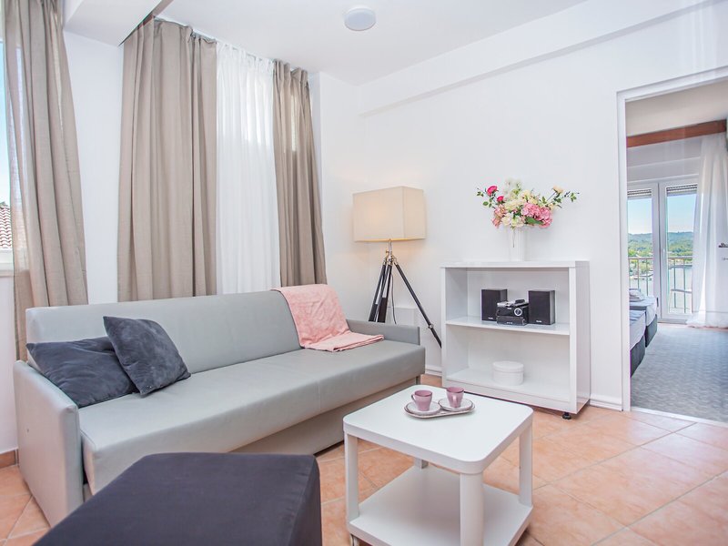 Hotel Lumbarda 49