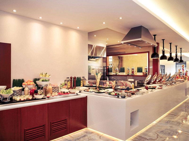 Mercure Gold Hotel Al Mina Road 24