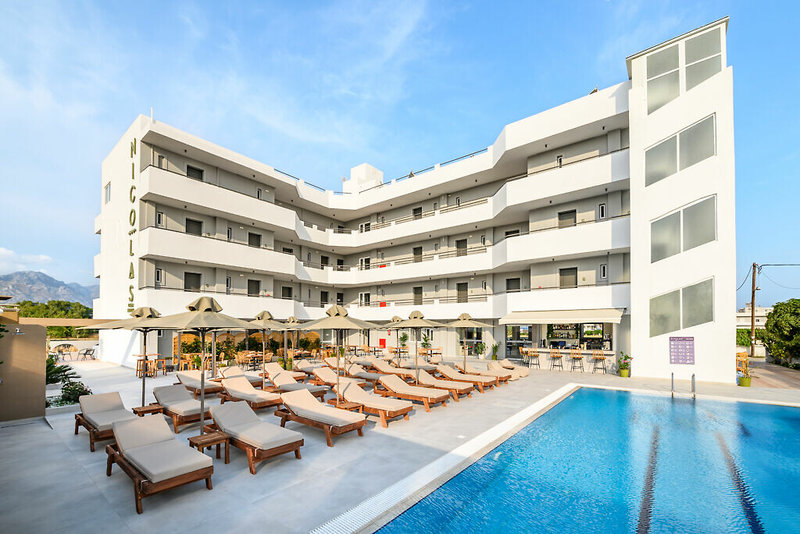 Nicolas Grand Suites 1