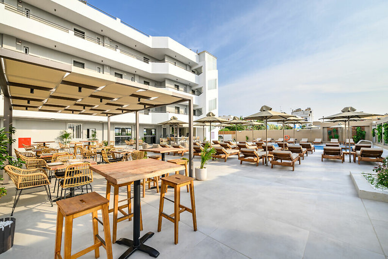 Nicolas Grand Suites 9