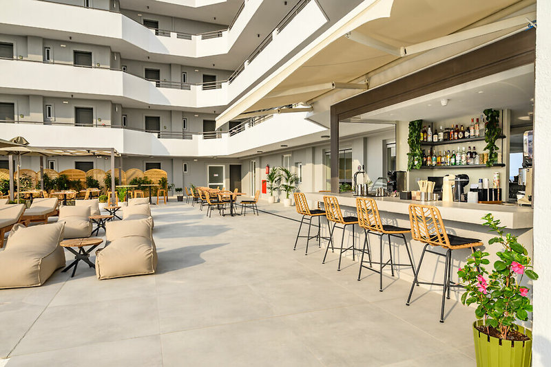 Nicolas Grand Suites 10