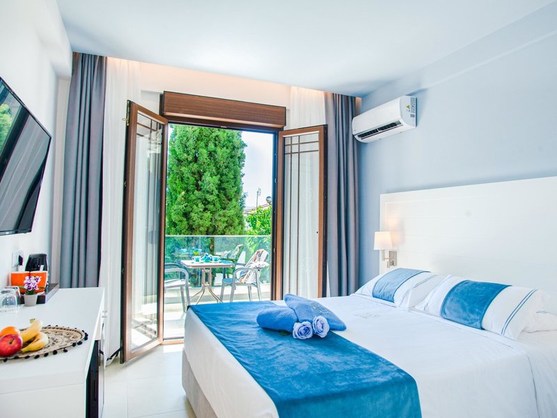 Acrotel Lily Ann Village 20