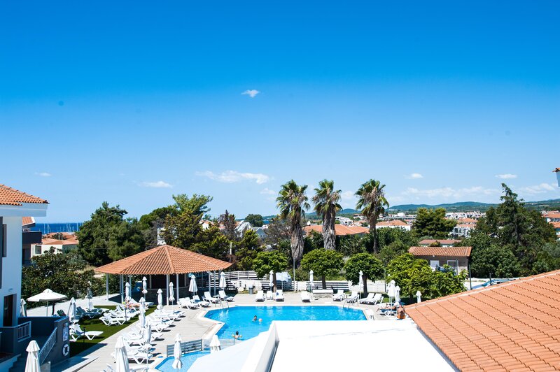 Acrotel Lily Ann Village 12