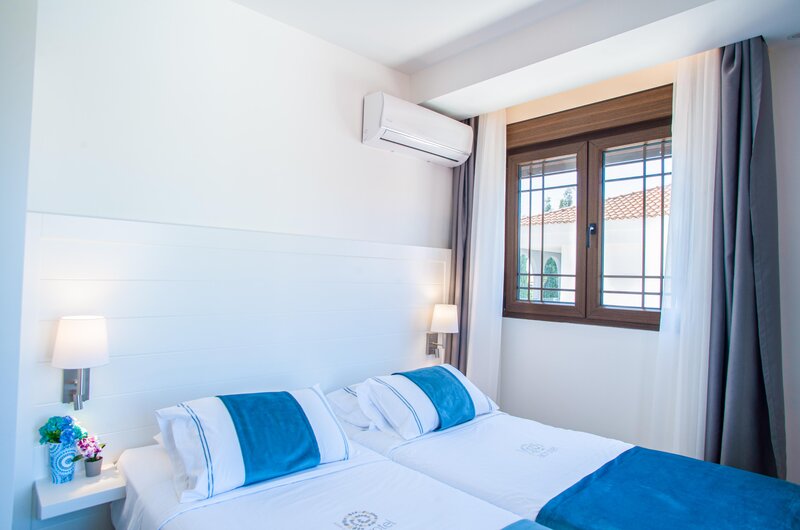 Acrotel Lily Ann Village 41