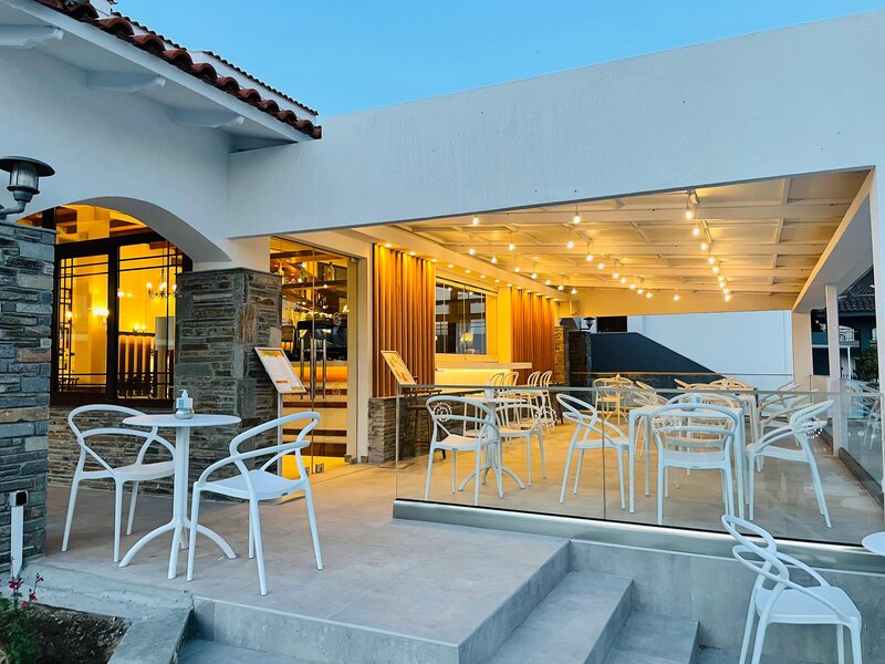 Acrotel Lily Ann Village 14