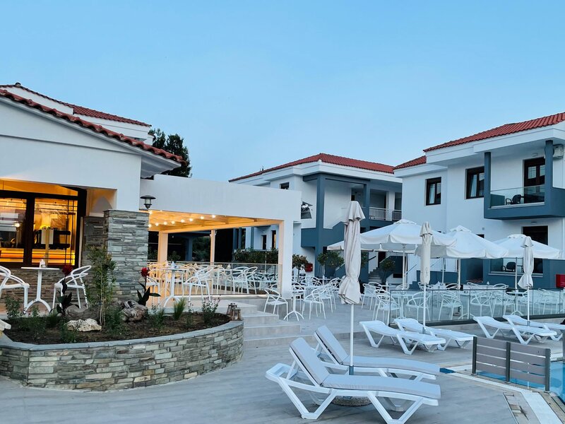 Acrotel Lily Ann Village 15