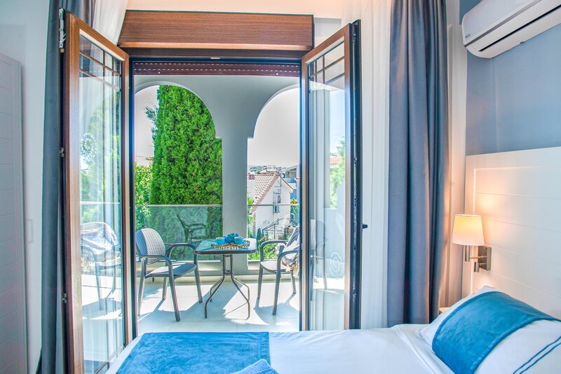 Acrotel Lily Ann Village 20