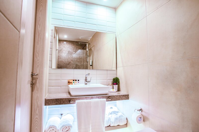 Acrotel Lily Ann Village 24